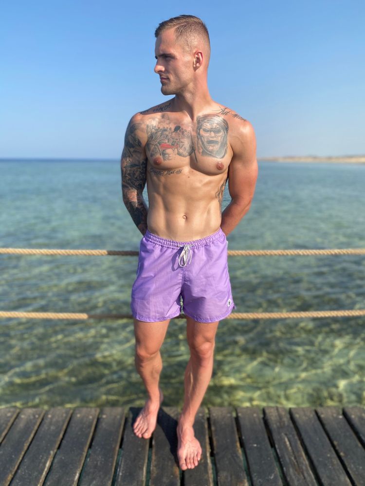 Shorts purple