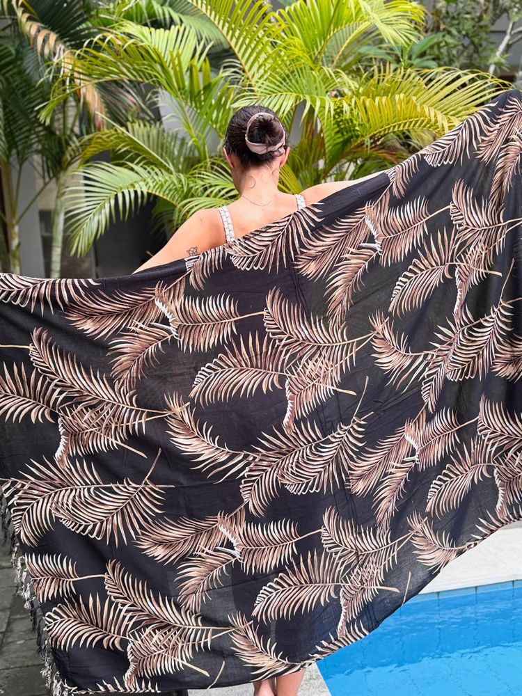 Sarong black palms 12