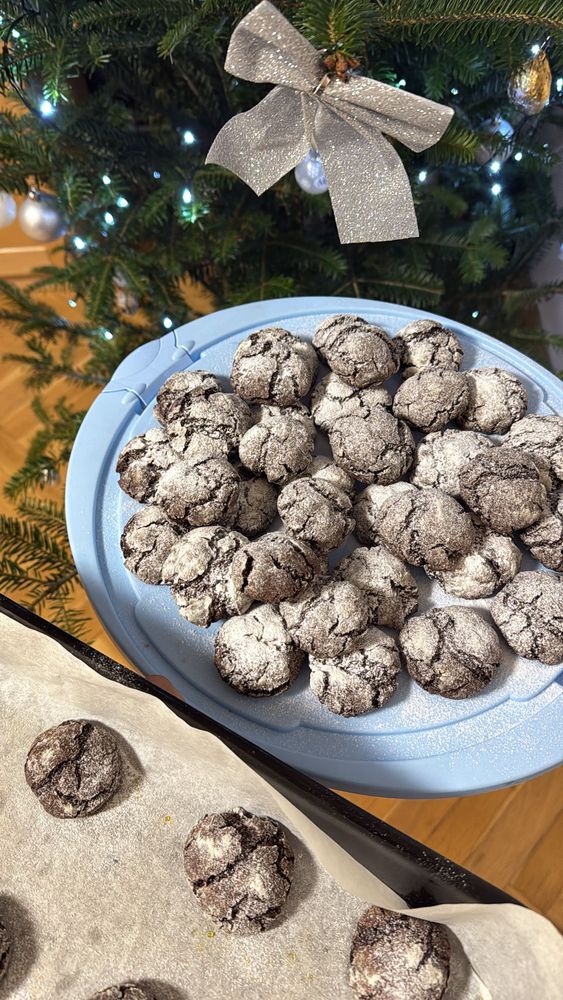 Recept na vánoční čokoládové sušenky Crinkles