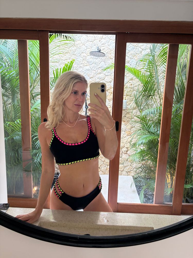 Lambada crochet bikini top muertos