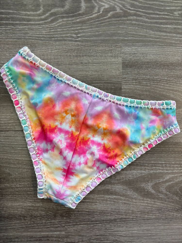 Crochet bikini classic bottom tie dye