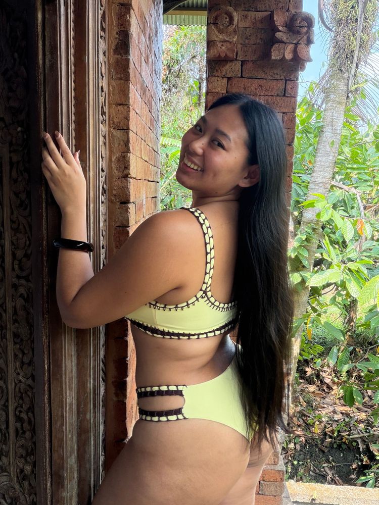 New crochet bikini bottom limoncello